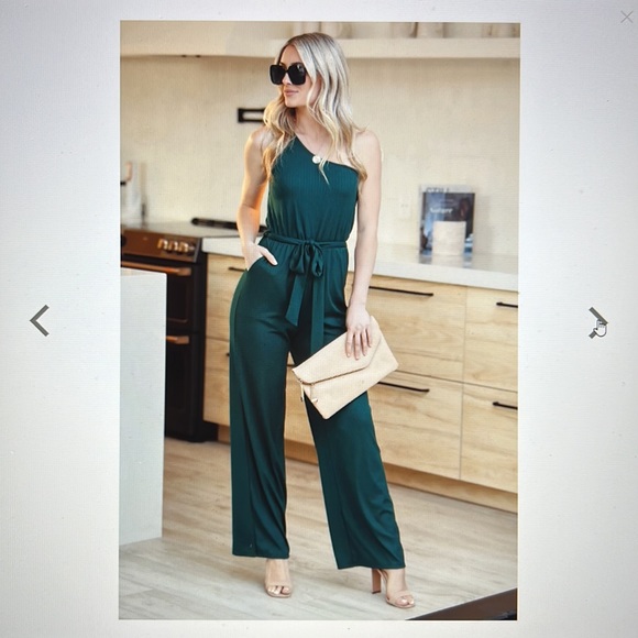 New with tags! Closet Candy Stay a While jumpsuit - Hunter Green size Large - Picture 2 of 5